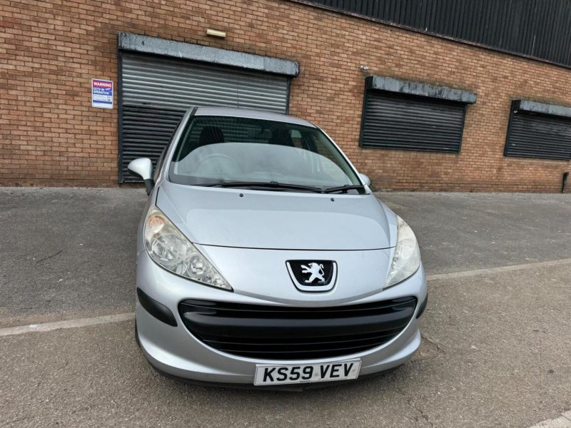 PEUGEOT 207