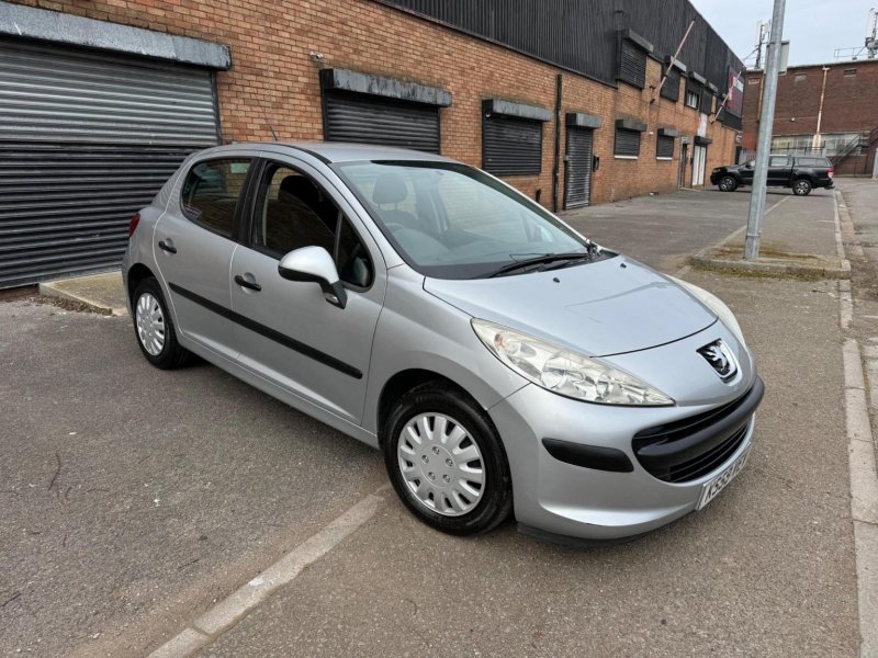 PEUGEOT 207
