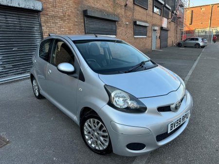 TOYOTA AYGO 1.0 VVT-i Platinum Euro 4 5dr
