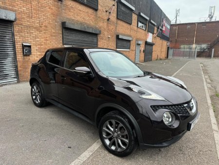 NISSAN JUKE 1.6 Tekna XTRON Euro 5 5dr